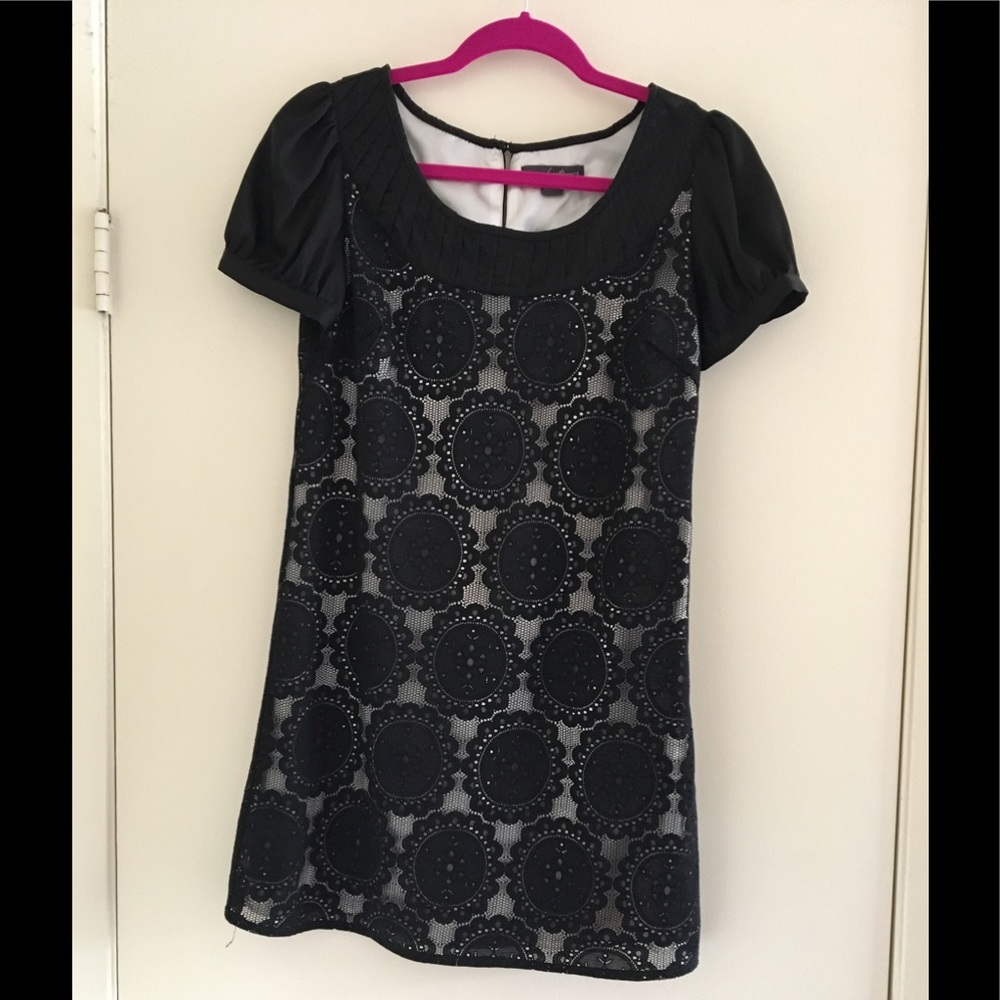 Forever 21 lace dress - Picture 2 of 6
